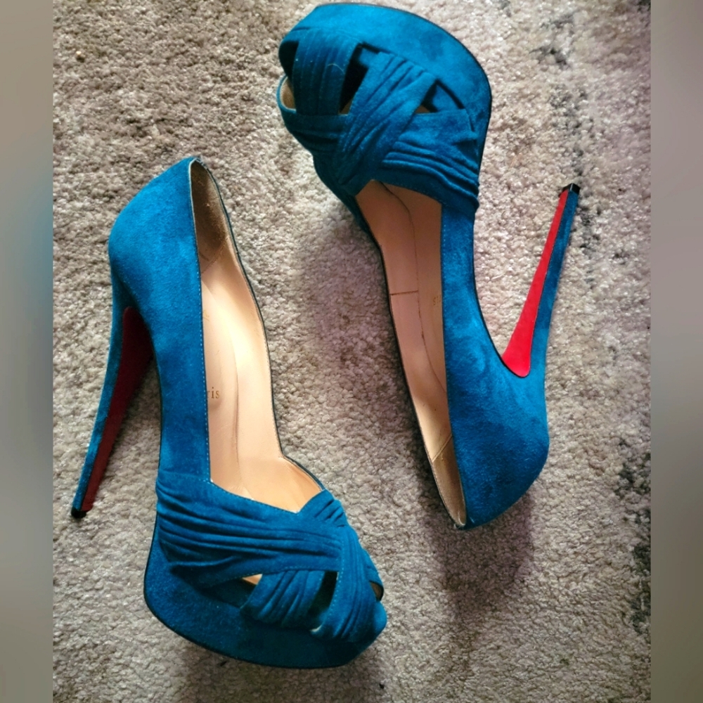 Louboutin Suede peep toe